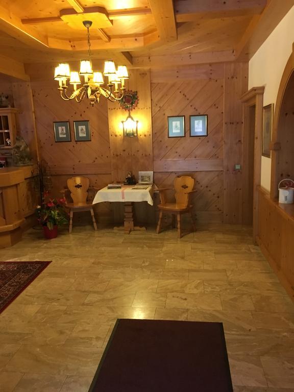 Hubergut Appartements ラートシュタット エクステリア 写真