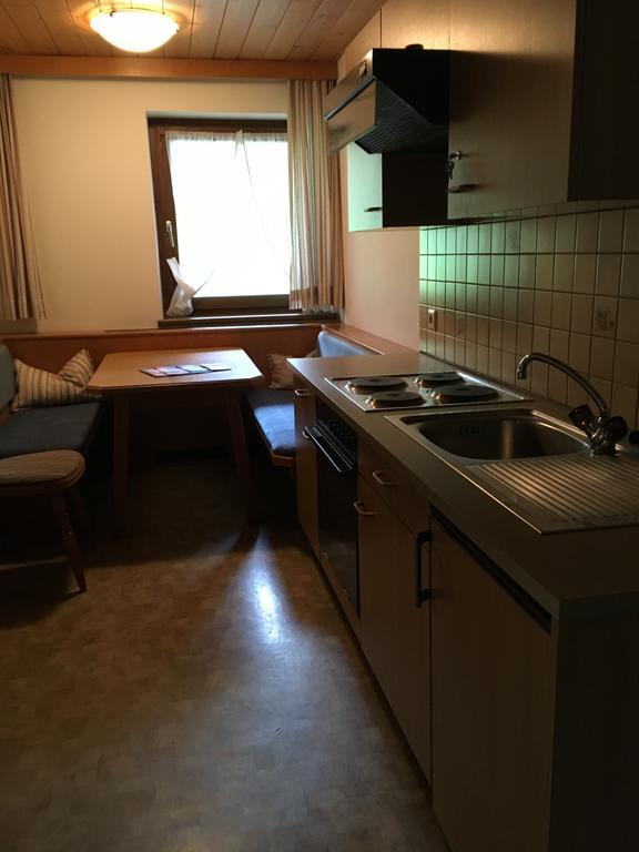 Hubergut Appartements ラートシュタット エクステリア 写真