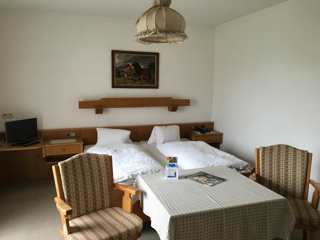 Hubergut Appartements ラートシュタット エクステリア 写真