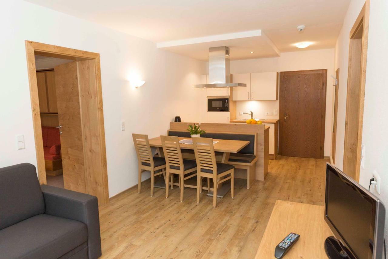 Hubergut Appartements ラートシュタット エクステリア 写真